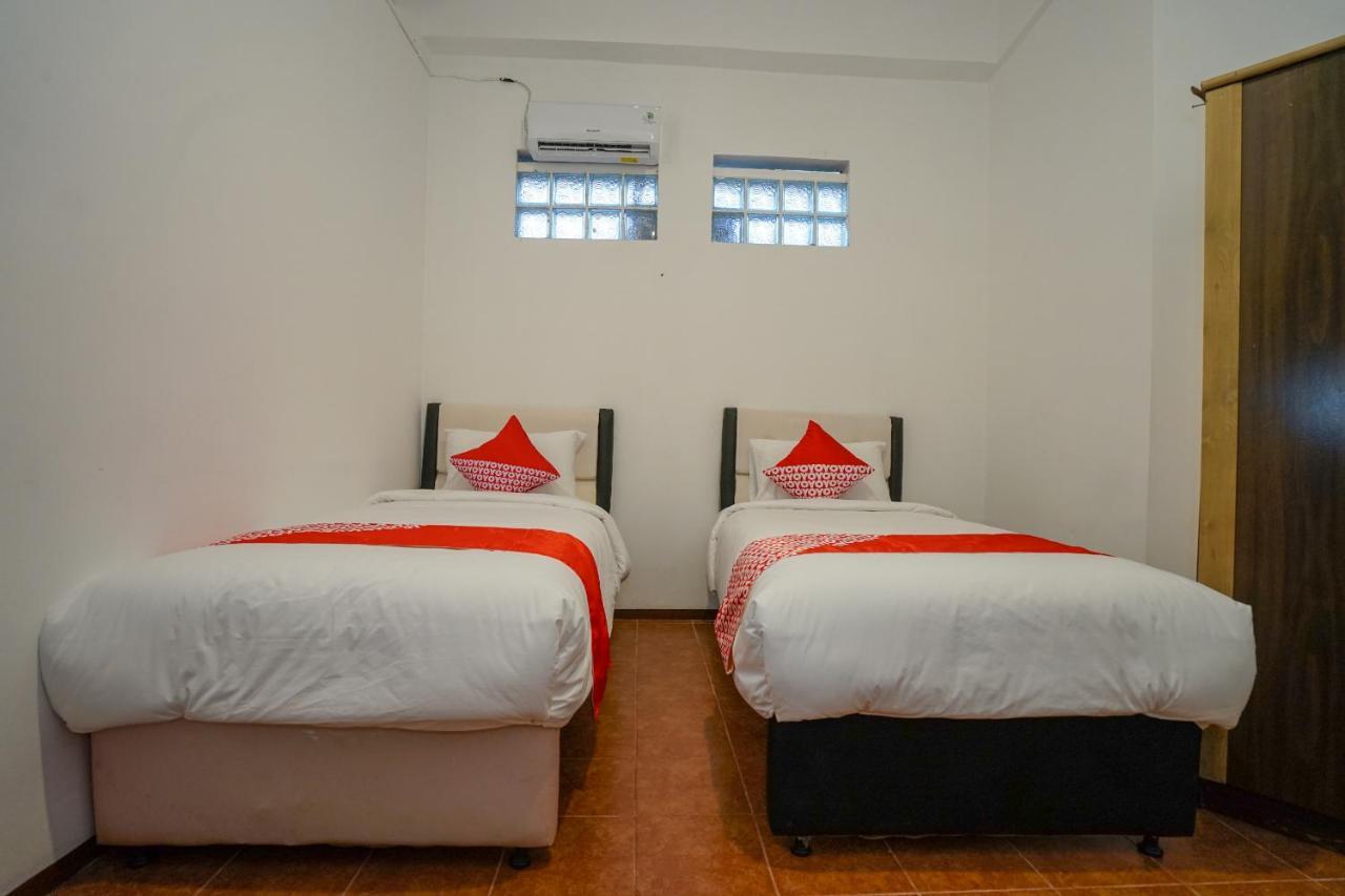 Super Oyo 1844 Bravo Residence Pangkal Pinang Extérieur photo